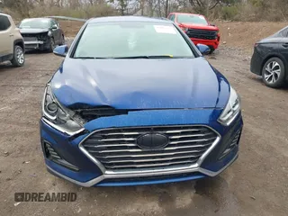 2018 Hyundai Sonata Sport with VIN 5NPE34AF0JH649065, listed as a IAAI auction lot 41882373 with 80,715 mi miles and . Bid and sale history available at carsss.com. Image 12.