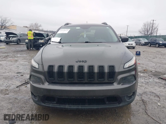 2018 Jeep Cherokee Latitude with VIN 1C4PJMCX4JD517792, listed as a IAAI auction lot 41524331 with Not provided miles and . Bid and sale history available at DreamBid. Image 11.