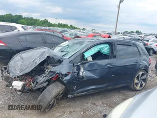 2019 Volkswagen GTI S с VIN 3VW5T7AU5KM017879, выставлен на аукционе IAAI как лот 42393203 с пробегом 52 133 миль миль и . История ставок и продаж доступна на DreamBid. Изображение 13.
