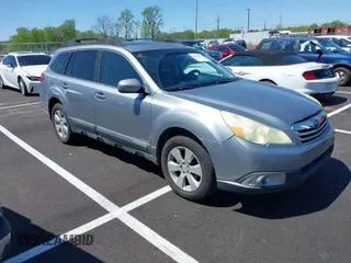 2010 Subaru Outback Prem All-Weathr/Pwr Moon with VIN 4S4BRBGC8A3376306, listed as a IAAI auction lot 41995572 with 190,965 mi miles. Bid and sale history available at carsss.com. Image 1.