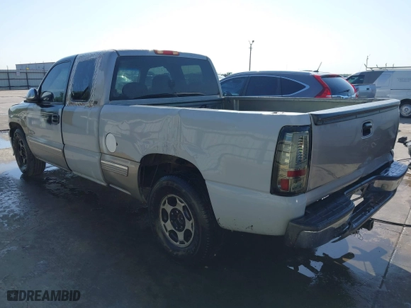 2000 Chevrolet Silverado 1500 LS with VIN 2GCEC19T8Y1276958, listed as a IAAI auction lot 41748779 with 1 mi miles. Bid and sale history available at carsss.com. Image 3.