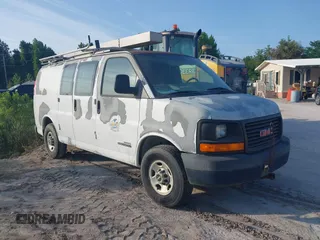 2006 GMC Savana z VIN 1GTGG252861182114, wystawiony jako IAAI lot #42166834 z przebiegiem 131 761 mil mil oraz . Historia ofert i sprzedaży dostępna na DreamBid. Obrazek 1.