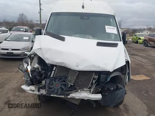 2014 Mercedes-Benz Sprinter Cargo EXT with VIN WD3PE8DC4E5874522, listed as a IAAI auction lot 41846086 with 347,045 mi miles. Bid and sale history available at carsss.com. Image 12.