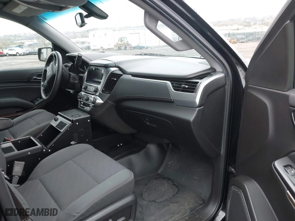 2015 Chevrolet Tahoe Commercial with VIN 1GNSK2EC8FR570602, listed as a IAAI auction lot 41977021 with 115,866 mi miles. Bid and sale history available at carsss.com. Image 5.