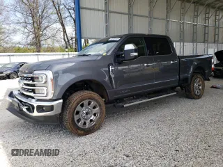 2024 Ford F-250 XL z VIN 1FT8W2BT7RED61911, wystawiony jako Copart lot #52727725 z przebiegiem 32 150 mil mil oraz Szkoda całkowita • Salvage title. Historia ofert i sprzedaży dostępna na DreamBid. Obrazek 1.