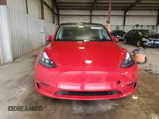2023 Tesla Model Y Long Range z VIN 7SAYGAEE8PF701618, wystawiony jako Copart lot #57573875 z przebiegiem 39 463 mil mil oraz Szkoda całkowita • Salvage title. Historia ofert i sprzedaży dostępna na DreamBid. Obrazek 5.