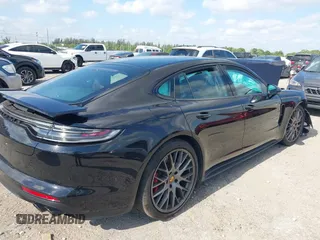2021 Porsche Panamera GTS with VIN WP0AG2A74ML147997, listed as a IAAI auction lot 42103486 with 10,517 mi miles and . Bid and sale history available at DreamBid. Image 4.