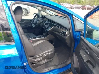 2023 Chevrolet Bolt EV 2LT z VIN 1G1FX6S05P4128607, wystawiony jako IAAI lot #42081752 z przebiegiem 22 551 mil mil oraz . Historia ofert i sprzedaży dostępna na DreamBid. Obrazek 5.