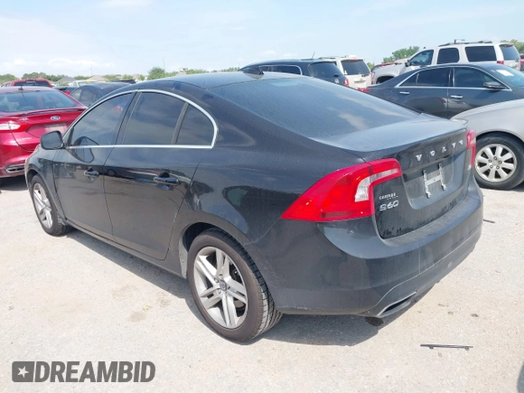 2015 Volvo S60 T5 Drive-E Premier with VIN YV126MFK6F1340578, listed as a IAAI auction lot 42047911 with 111,762 mi miles. Bid and sale history available at carsss.com. Image 3.