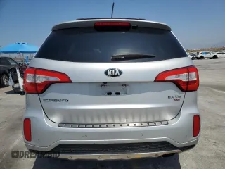 2014 Kia Sorento SX z VIN 5XYKW4A74EG547803, wystawiony jako Copart lot #58390675 z przebiegiem 138 424 mil mil oraz Szkoda całkowita • Salvage title. Historia ofert i sprzedaży dostępna na DreamBid. Obrazek 6.