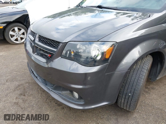 2019 Dodge Grand Caravan GT with VIN 2C4RDGEG2KR520641, listed as a IAAI auction lot 42205724 with 207,387 mi miles and . Bid and sale history available at DreamBid. Image 6.