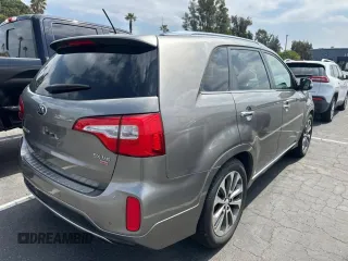 2014 Kia Sorento SX with VIN 5XYKW4A75EG548765, listed as a Copart auction lot 51165275 with 111,599 mi miles and Clean Title. Bid and sale history available at carsss.com. Image 17.