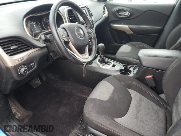 2018 Jeep Cherokee Latitude with VIN 1C4PJMCB6JD575634, listed as a Copart auction lot 51828305 with 58,590 mi miles and Salvage title. Bid and sale history available at DreamBid. Image 7.