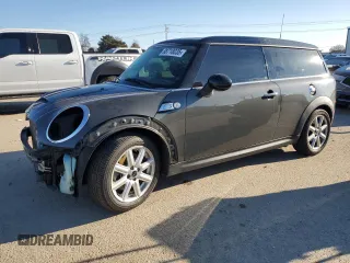 2011 MINI Clubman S z VIN WMWZG3C56BTY37118, wystawiony jako Copart lot #88718035 z przebiegiem 67 344 mil mil oraz Szkoda całkowita • Salvage title. Historia ofert i sprzedaży dostępna na DreamBid. Obrazek 1.