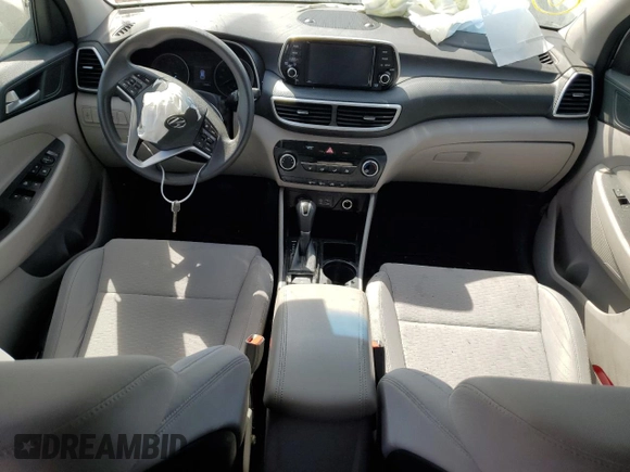 2020 Hyundai Tucson SE z VIN KM8J2CA43LU133054, wystawiony jako Copart lot #53055085 z przebiegiem 57 529 mil mil oraz Szkoda całkowita • Salvage title. Historia ofert i sprzedaży dostępna na DreamBid. Obrazek 8.