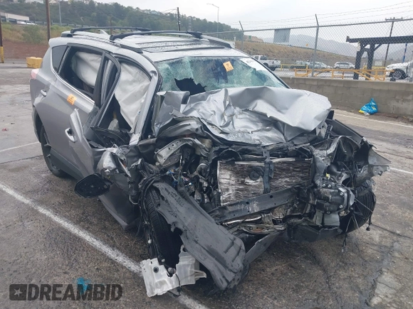2018 Toyota RAV4 SE with VIN JTMNFREV1JD121028, listed as a IAAI auction lot 42408050 with Not provided miles and . Bid and sale history available at DreamBid. Image 1.