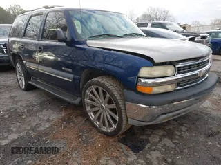 2002 Chevrolet Tahoe LS with VIN 1GNEC13V52R266615, listed as a IAAI auction lot 41519244 with 1 mi miles. Bid and sale history available at carsss.com. Image 1.