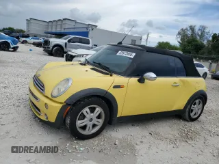 2006 MINI Convertible z VIN WMWRF33506TF64110, wystawiony jako Copart lot #59973605 z przebiegiem 207 146 mil mil oraz Szkoda całkowita • Salvage title. Historia ofert i sprzedaży dostępna na DreamBid. Obrazek 1.