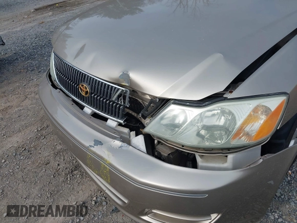 2000 Toyota Avalon XL with VIN 4T1BF28BXYU070808, listed as a IAAI auction lot 42061893 with 228,229 mi miles and . Bid and sale history available at DreamBid. Image 6.
