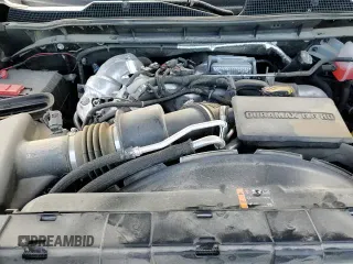 2023 Chevrolet Silverado 2500HD Custom z VIN 1GC4YMEY5PF173875, wystawiony jako Copart lot #43343905 z przebiegiem 27 081 mil mil oraz Szkoda całkowita • Salvage title. Historia ofert i sprzedaży dostępna na DreamBid. Obrazek 13.