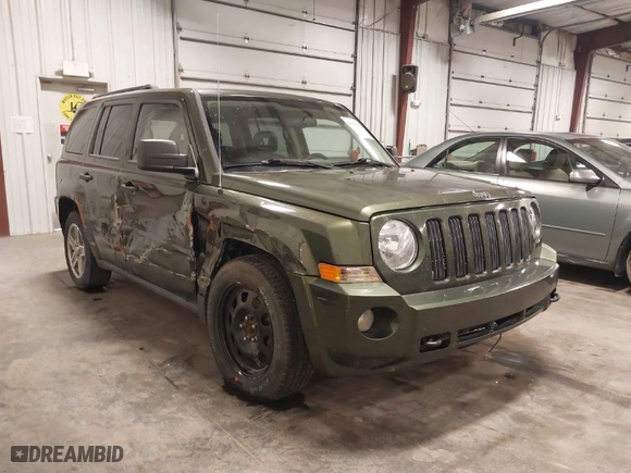2008 Jeep Patriot Sport with VIN 1J8FF28W58D514209, listed as a IAAI auction lot 41630850 with 122,875 mi miles. Bid and sale history available at carsss.com. Image 1.