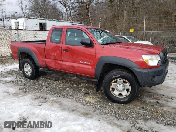 2014 Toyota Tacoma with VIN 5TFUX4EN4EX028133, listed as a Copart auction lot 43787235 with 102,799 mi miles and Salvage title. Bid and sale history available at DreamBid. Image 4.