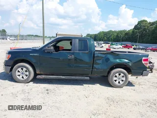 2014 Ford F-150 XL z VIN 1FTEX1CM2EFB18156, wystawiony jako IAAI lot #42564598 z przebiegiem 211 893 mil mil oraz . Historia ofert i sprzedaży dostępna na DreamBid. Obrazek 6.