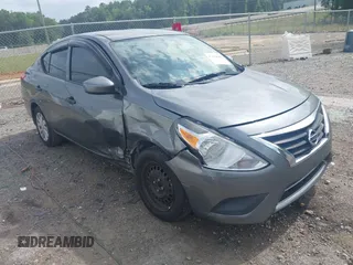 2016 Nissan Versa S with VIN 3N1CN7AP9GL877105, listed as a IAAI auction lot 42492642 with 181,989 mi miles and . Bid and sale history available at DreamBid. Image 1.