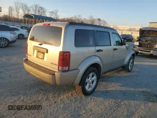 2010 Dodge Nitro SE z VIN 1D4PT2GK0AW104045, wystawiony jako Copart lot #46216635 z przebiegiem 170 533 mil mil oraz Szkody całkowita. Historia ofert i sprzedaży dostępna na DreamBid. Obrazek 3.