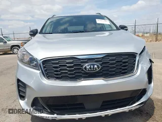 2020 Kia Sorento S z VIN 5XYPG4A55LG694372, wystawiony jako IAAI lot #42183383 z przebiegiem 57 980 mil mil oraz . Historia ofert i sprzedaży dostępna na DreamBid. Obrazek 13.