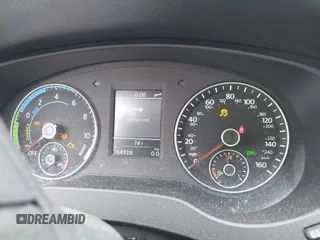 2014 Volkswagen Jetta Hybrid SE с VIN 3VW637AJ9EM284943, выставлен на аукционе IAAI как лот 42567020 с пробегом 164 928 миль миль и . История ставок и продаж доступна на DreamBid. Изображение 7.