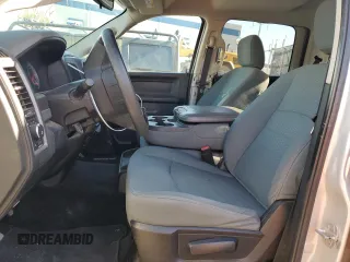 2014 Ram 1500 Express z VIN 1C6RR7KTXES123837, wystawiony jako Copart lot #53984705 z przebiegiem 109 252 mil mil oraz Szkoda całkowita • Salvage title. Historia ofert i sprzedaży dostępna na DreamBid. Obrazek 7.