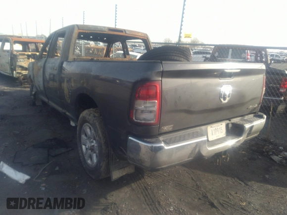 2020 Ram 2500 Tradesman with VIN 3C6UR5CL7LG284387, listed as a IAAI auction lot 35987909 with 1 mi miles. Bid and sale history available at carsss.com. Image 3.