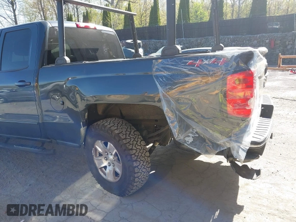 2019 Chevrolet Silverado 1500 LT with VIN 2GCVKPEC5K1140418, listed as a IAAI auction lot 42126724 with 113,381 mi miles and . Bid and sale history available at DreamBid. Image 6.