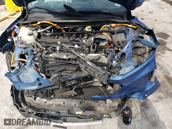 2022 Ford Escape Titanium Plug-In Hybrid with VIN 1FMCU0LZXNUA86733, listed as a Copart auction lot 70431164 with 29,311 mi miles and Salvage title. Bid and sale history available at DreamBid. Image 12.