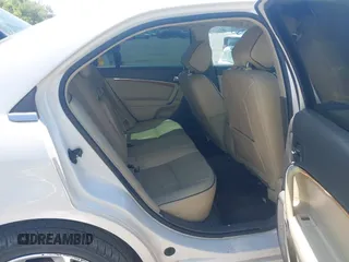 2011 Lincoln MKZ with VIN 3LNHL2JC2BR772688, listed as a IAAI auction lot 42525389 with 127,530 mi miles and . Bid and sale history available at DreamBid. Image 8.