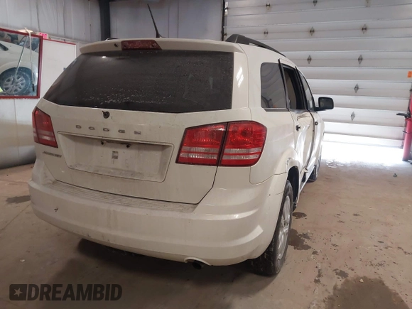 2018 Dodge Journey SE with VIN 3C4PDCAB5JT254022, listed as a IAAI auction lot 41624286 with 97,610 mi miles. Bid and sale history available at carsss.com. Image 4.