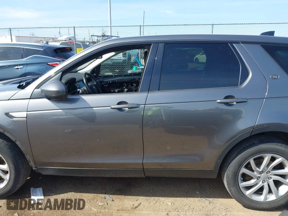 2017 Land Rover Discovery Sport HSE with VIN SALCR2BG5HH666267, listed as a IAAI auction lot 42011372 with 122,422 mi miles. Bid and sale history available at carsss.com. Image 15.