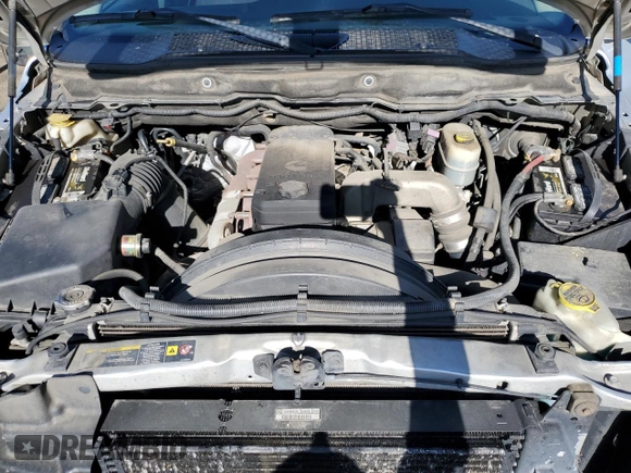 2004 Dodge 2500 SLT z VIN 3D7KU28C64G234562, wystawiony jako Copart lot #57330035 z przebiegiem 195 824 mil mil oraz Czysty tytuł • Clean title. Historia ofert i sprzedaży dostępna na DreamBid. Obrazek 11.