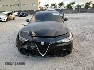 2019 Alfa Romeo Giulia Sport with VIN ZARFAMAN0K7621862, listed as a Copart auction lot 69717902 with 30,731 mi miles. Bid and sale history available at carsss.com. Image 11.