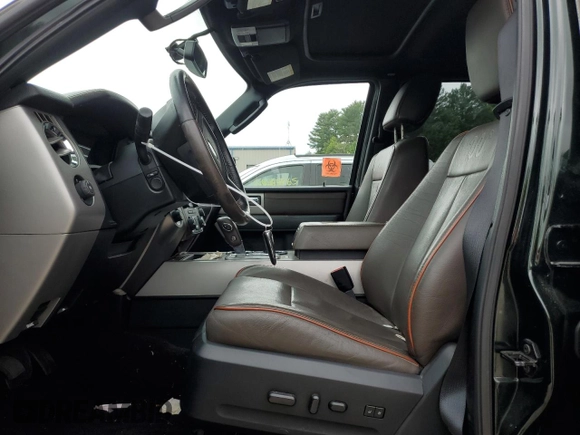 2016 Ford Expedition Max XLT с VIN 1FMJK1JT7GEF10786, выставлен на аукционе Copart как лот 58375975 с пробегом 118 169 миль миль и Списание • Salvage title. История ставок и продаж доступна на DreamBid. Изображение 7.