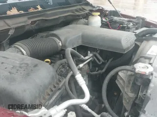 2018 Ram 1500 Big Horn z VIN 1C6RR7LG3JS215027, wystawiony jako IAAI lot #41917547 z przebiegiem 90 581 mil mil oraz . Historia ofert i sprzedaży dostępna na DreamBid. Obrazek 21.