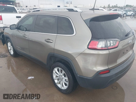 2019 Jeep Cherokee Latitude z VIN 1C4PJLCB5KD358412, wystawiony jako IAAI lot #42506197 z przebiegiem 83 160 mil mil oraz . Historia ofert i sprzedaży dostępna na DreamBid. Obrazek 3.