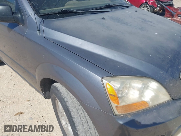 2008 Kia Sorento LX with VIN KNDJD735185775169, listed as a IAAI auction lot 41848588 with 180,600 mi miles and . Bid and sale history available at DreamBid. Image 12.
