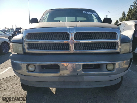 1998 Dodge Ram 1500 with VIN 1B7HC13Y9WJ152685, listed as a Copart auction lot 87938365 with 143,925 mi miles and Clean Title. Bid and sale history available at carsss.com. Image 5.