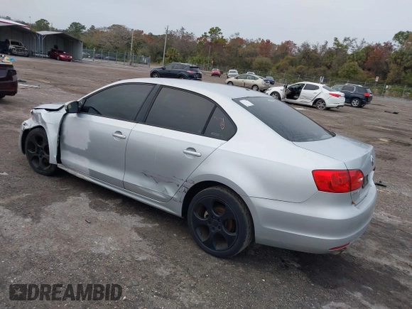 2012 Volkswagen Jetta Sedan SE w/Convenience PZEV with VIN 3VWDP7AJ6CM130134, listed as a IAAI auction lot 41417285 with 154,843 mi miles. Bid and sale history available at carsss.com. Image 3.