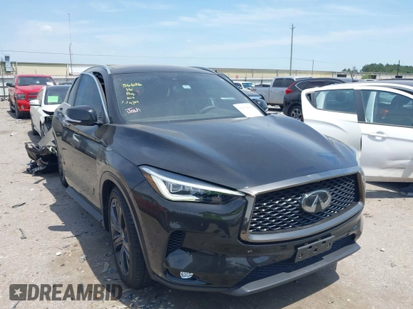 2020 Infiniti QX50 Luxe z VIN 3PCAJ5M13LF111018, wystawiony jako IAAI lot #42276631 z przebiegiem 49 446 mil mil oraz . Historia ofert i sprzedaży dostępna na DreamBid. Obrazek 1.