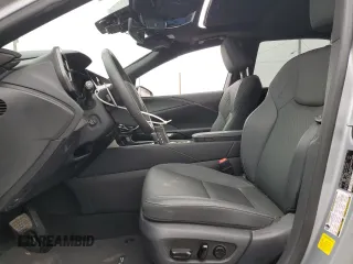 2024 Lexus RX with VIN 2T2BAMBA0RC049779, listed as a Copart auction lot 55129975 with 2,560 mi miles and Salvage Title. Bid and sale history available at carsss.com. Image 7.