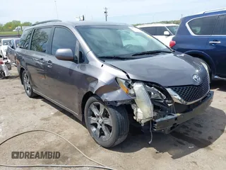 2011 Toyota Sienna SE с VIN 5TDXK3DCXBS052654, выставлен на аукционе IAAI как лот 42071372 с пробегом 221 733 миль миль и . История ставок и продаж доступна на DreamBid. Изображение 1.