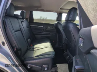 2017 Toyota Highlander Limited z VIN 5TDDZRFHXHS361852, wystawiony jako Copart lot #52359305 z przebiegiem 111 228 mil mil oraz Szkoda całkowita • Salvage title. Historia ofert i sprzedaży dostępna na DreamBid. Obrazek 11.